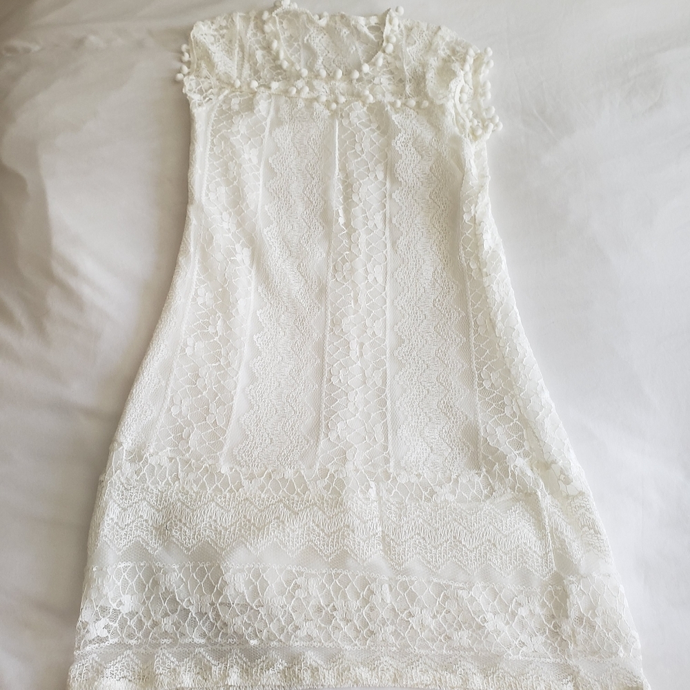 😍 White dress